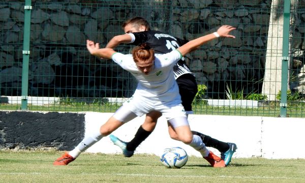 Çeşme Belediyespor-Narlıdere Belediyespor maçı fotoğrafları