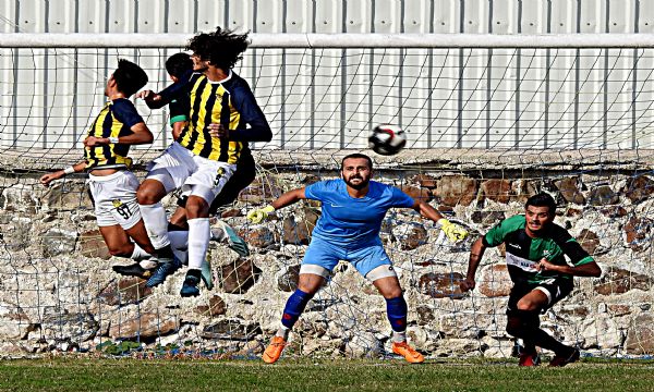 Alaçatıspor - Narlıdere Belediyespor maçı fotoğrafları