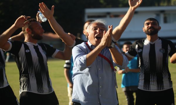 Çeşme Belediyespor-Selçuk Çamlıkspor maçı fotoğrafları
