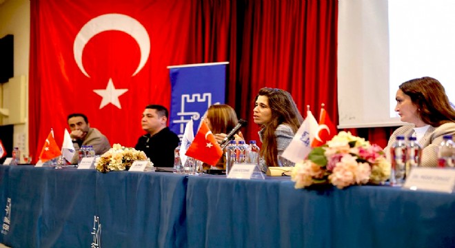 Alaçatı Kentsel Tasarım Rehberi vitrinde!