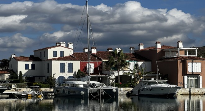 Alaçatı Port için 5 ayrı Bakanlığa soru önergesi!
