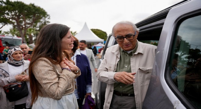 Ataol Behramoğlu Okurlarıyla Buluştu