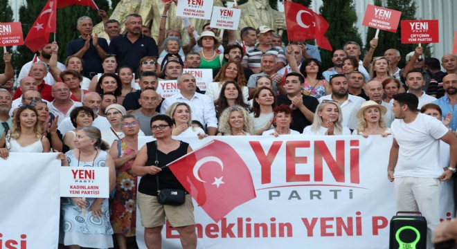 CHP Çeşme'den topyekün kopuş'