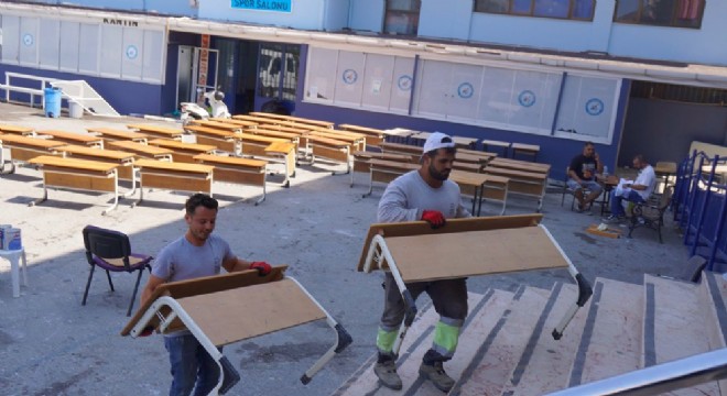 Çeşme'de Eğitim yılı öncesi temizlik!