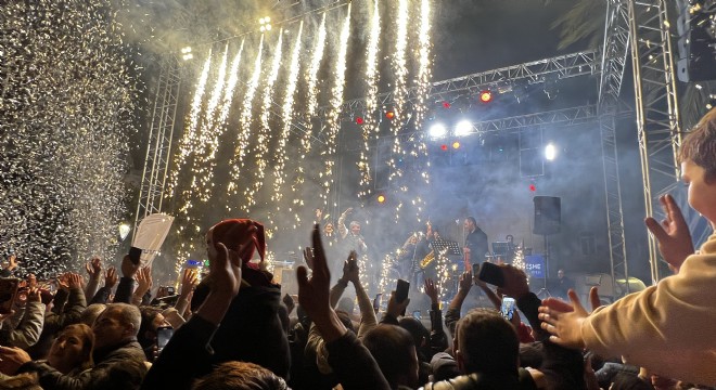 Çeşme'de Yılbaşı konseri iptal!