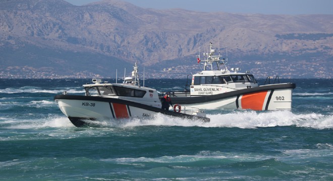 Çeşme denizlerinde Cumhuriyet Konvoyu'