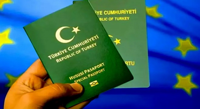 Yeşil pasaport vaadi havada kaldı!