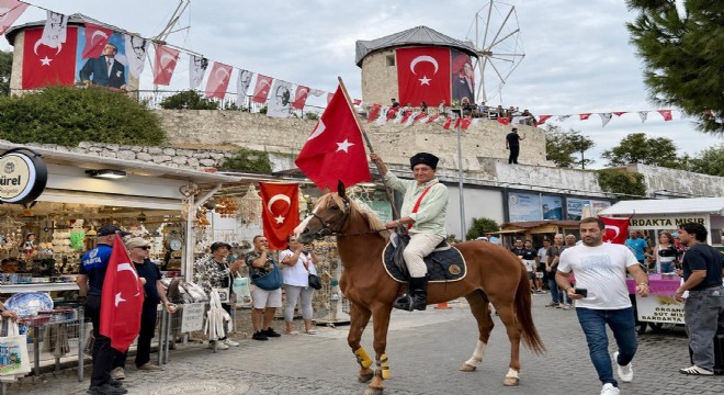 Alaçatı'da Kurtuluş Coşkusu!