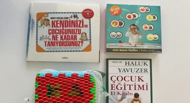 Çeşme Belediyesi'nden ailelere ücretsiz eğitim paketi