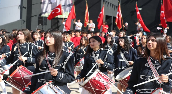 Çeşme'de 107  yıldır bitmeyen coşku!