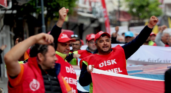 Çeşme'de İşçiler meydanda!