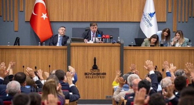 İzmir Büyükşehir Belediye Meclis'nde dengeler değişti