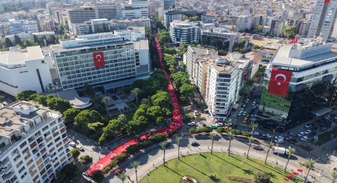İzmir kurtuluşu kutluyor!